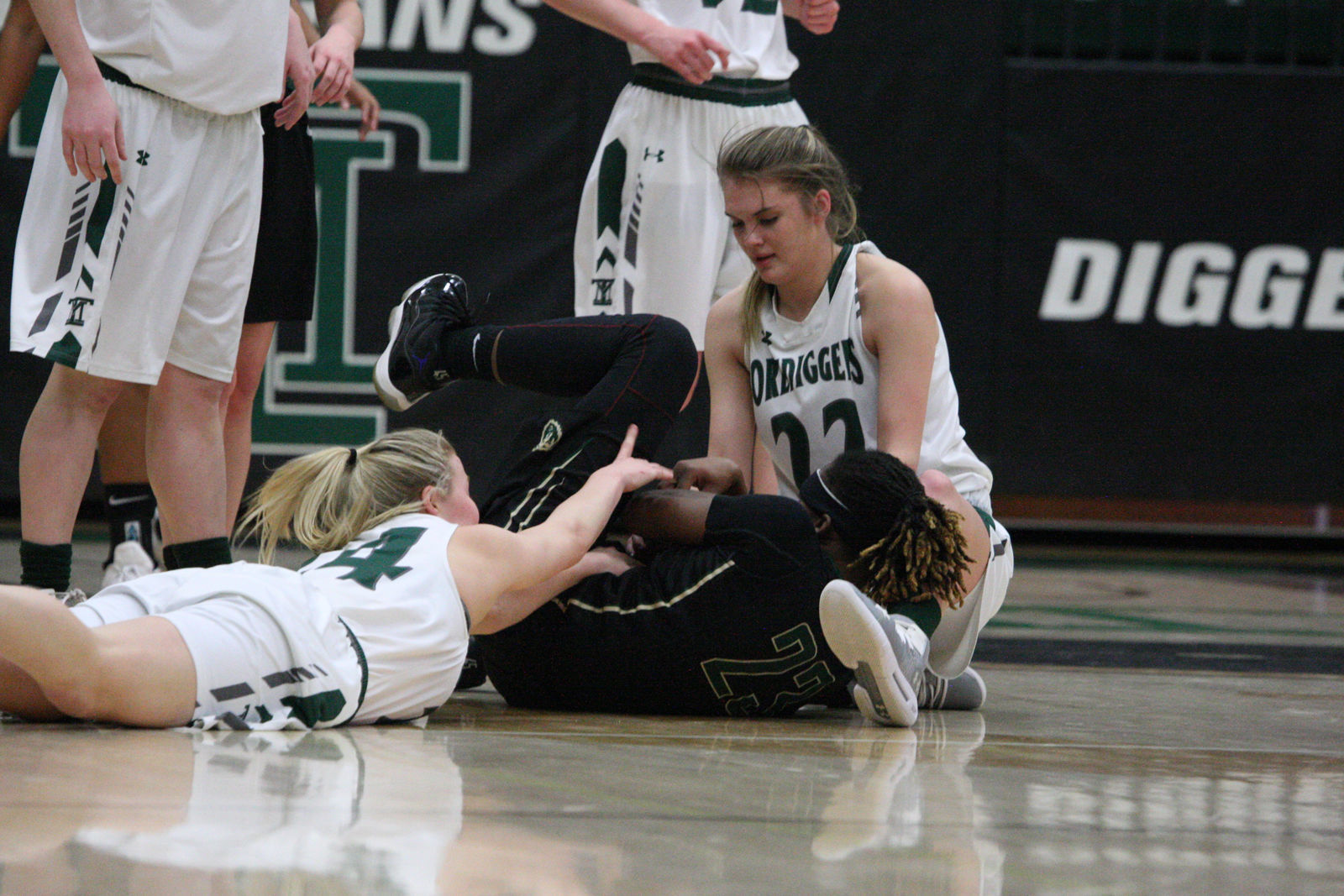 LooseBall.jpg